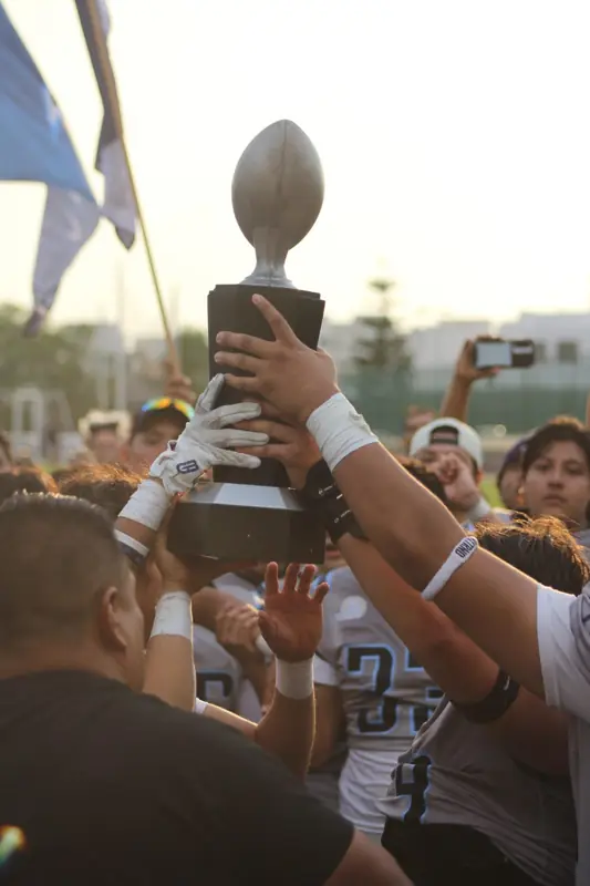 Coria, foto 5 de la historia «El sueño de Héctor Coria: jugar en Liga Mayor y graduarse de una gran universidad» · Revista Sparks Celaya, Guanajuato