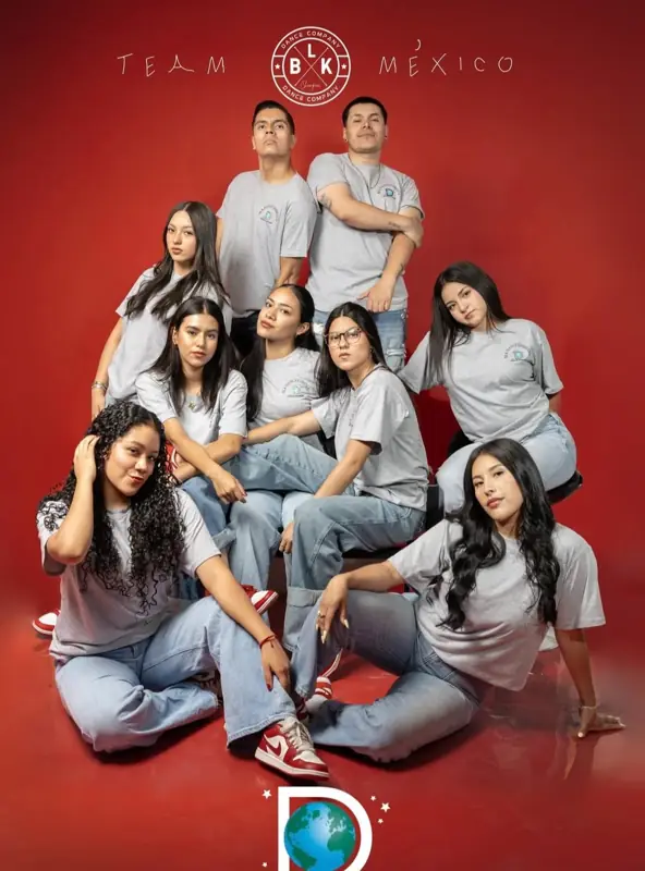 Ximena Martínez, foto 2 de la historia «La curiosidad de Ximena Martínez la llevó a construir una vida dedicada al arte y los escenarios.» · Revista Sparks Celaya, Guanajuato