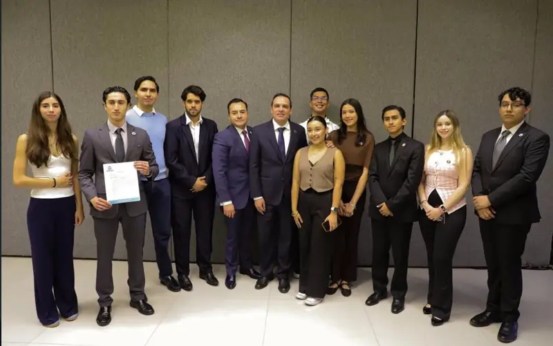 Sara, foto 2 de la historia «El camino de Sara García: de la incertidumbre al liderazgo de proyectos sociales en la Universidad de Guanajuato» · Revista Sparks Celaya, Guanajuato